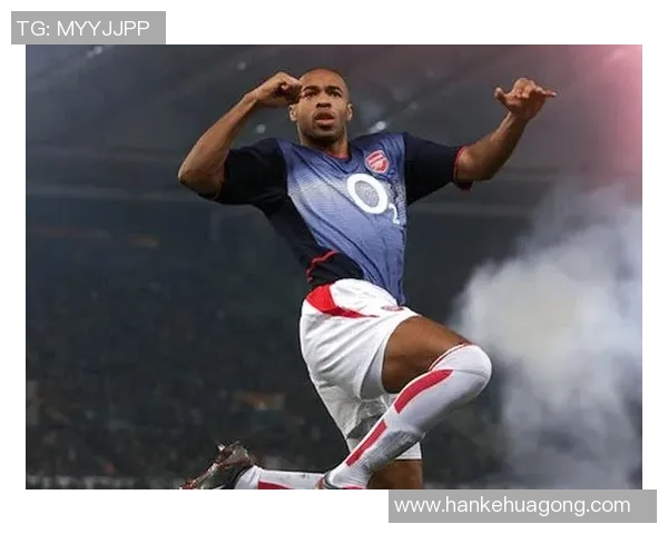 足球球星穿着球袜的时尚搭配解析如何在比赛与休闲中展现独特魅力